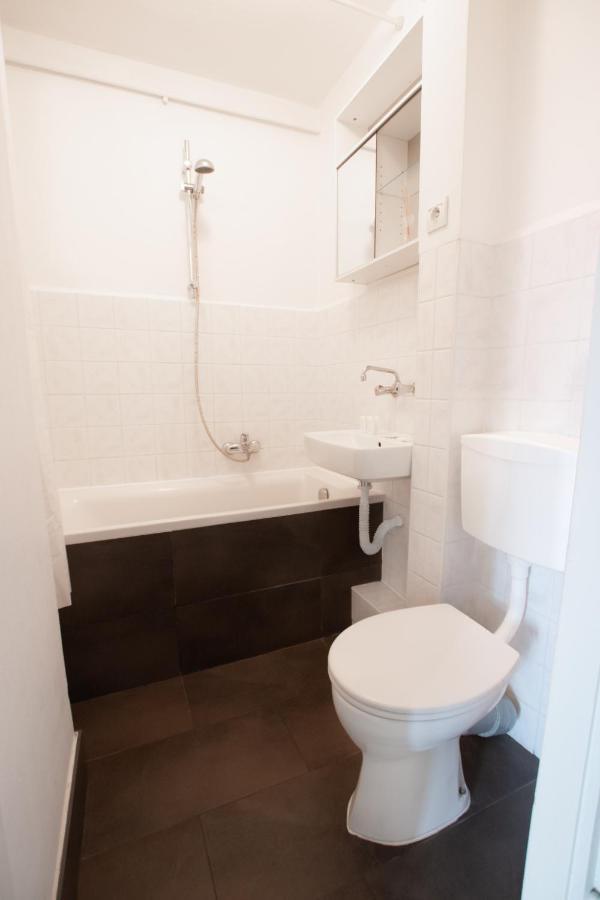 Amazing View And Great Location. Ratusz Arsenal. Apartamento Varsóvia Exterior foto