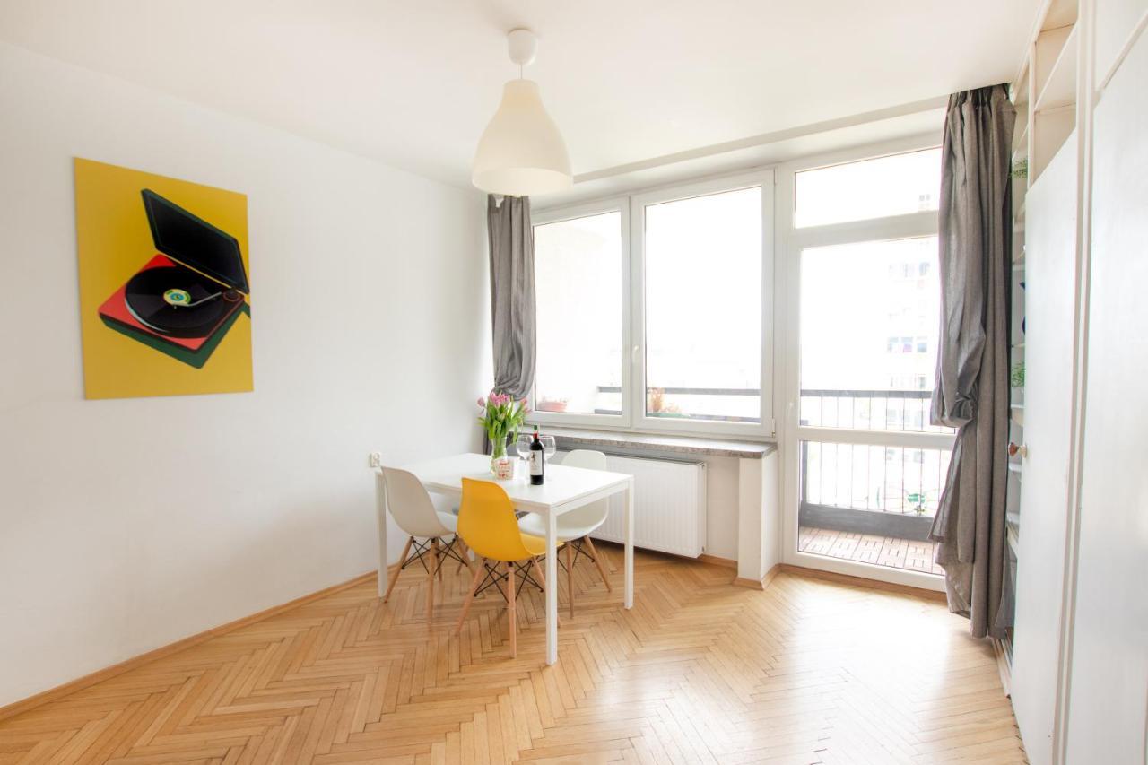 Amazing View And Great Location. Ratusz Arsenal. Apartamento Varsóvia Exterior foto